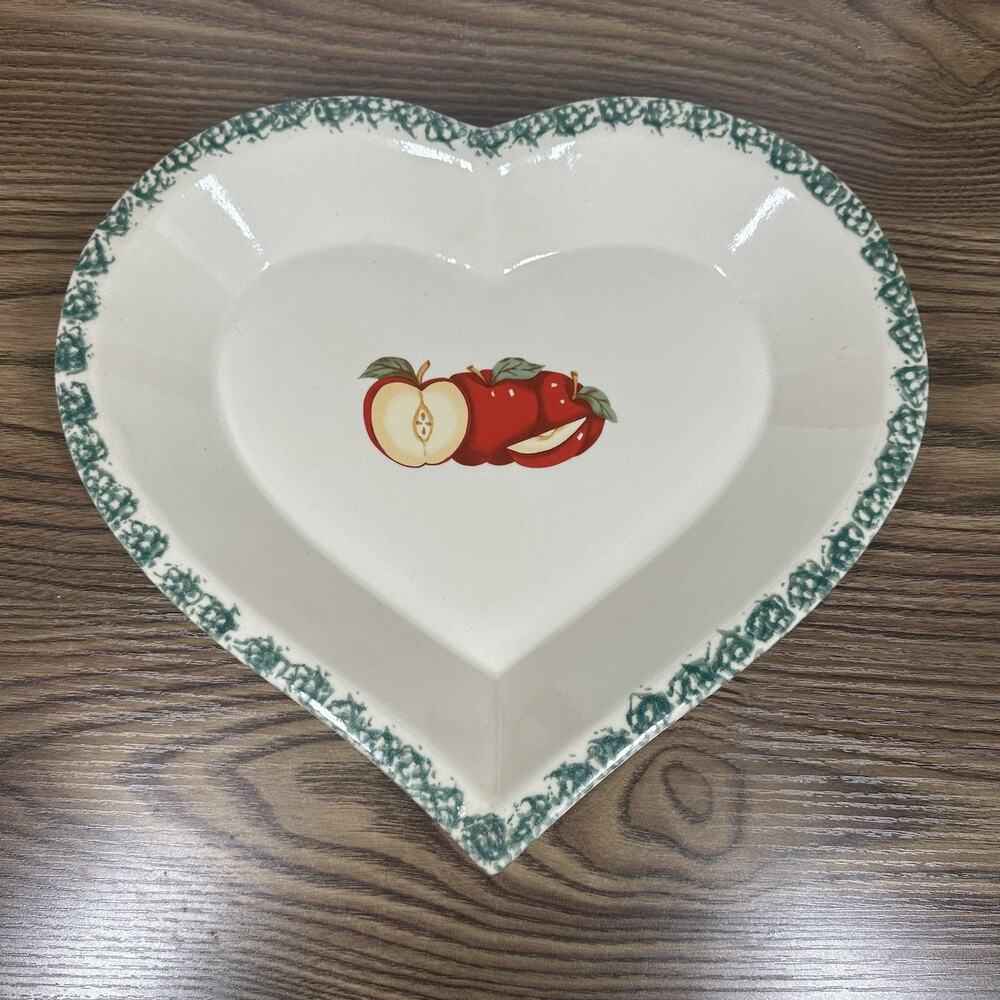 Vtg Heart Shaped Dish‎ Pie Plate with Apple Design Grandmacore 90s Kitchen 12"